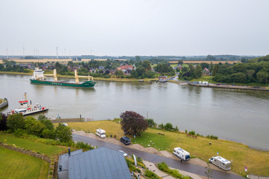 Schiffahrt auf dem Ostseekanal